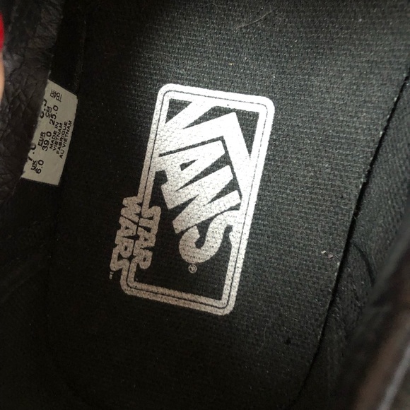 Limited edition Star Wars vans - Picture 7 of 15